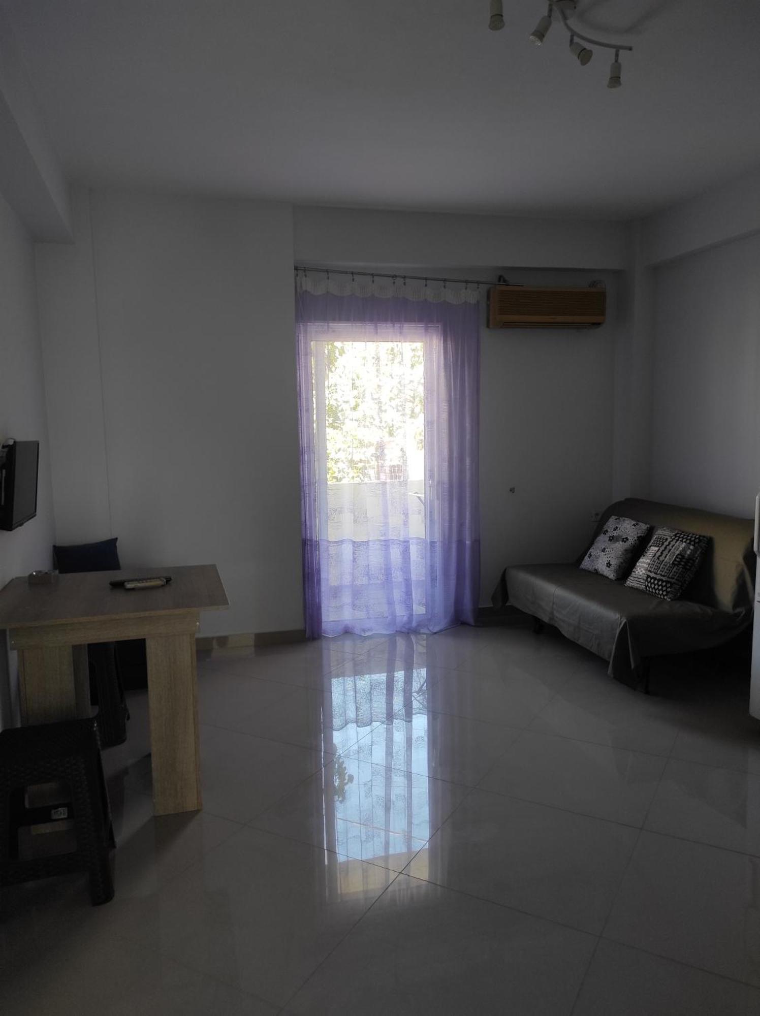 Thomas Appartement Sarandë